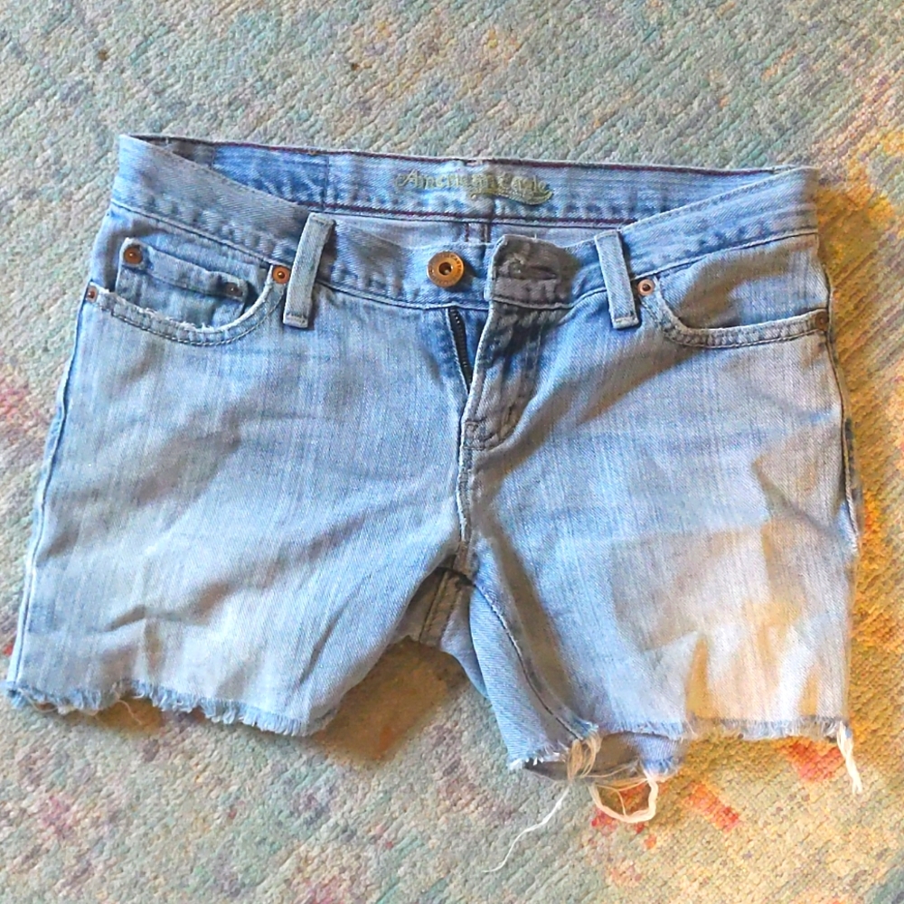 Woman's American Eagle Jean Shorts